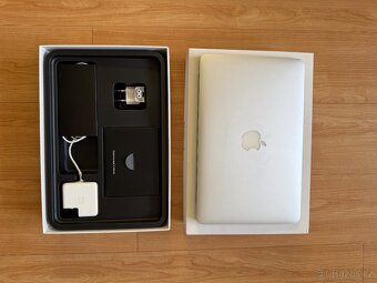 Macbook Air 11, MID 2013, 4 GB RAM, 128 GB SSD - 5