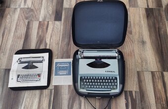 Prodám psací stroj Consul - 5