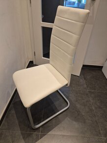 Jídelní židle, bílá koženka - 5