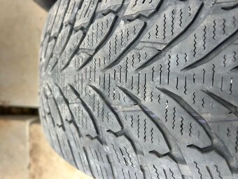 Pneu Nokian 235/55R19 - 5