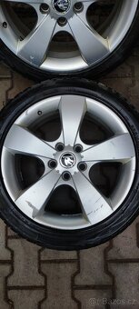 Alu kola Octavia 5x112 R17-zimní pneu - 5