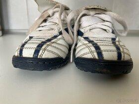 Dětské kopačky TURFY, Umbro, délka stélky 17,5 cm. - 5