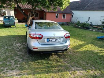 Renault Fluence 1.6i - 5
