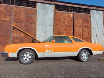 Oldsmobil 442 Cutlas. 1976. 5700ccm. - 5