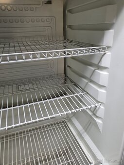 390 litrů GASTRO lednice – chlaďák AEG Sweden - 5