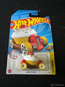 Hot wheels autíčka nove neotvorene 5 kusov (T) - 5