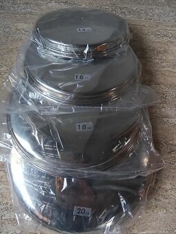 Dvě nové sady hrnců. - 5