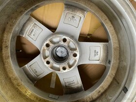 Alu kola Škoda 16 rozteč 5x112 - 5