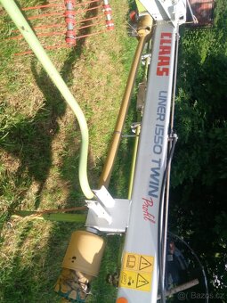 Nahrabovač, shrnovač sena a píce CLAAS LINER 1550TWIN - 5