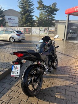 Honda CBR 125R - 5