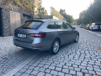 Skoda Superb r.v 2017 2.0d DSG - 5