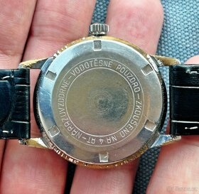Československé mechanické vintage hodinky PRIM Sport 1 Čiern - 5