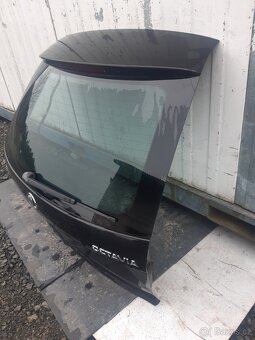 Páté dveře Škoda Octavia 3 kombi - 5