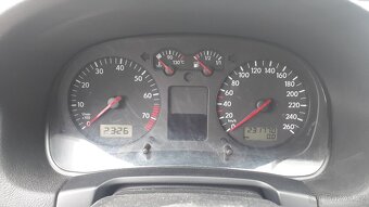 Prodám Golf4 1:6 77kw - 5