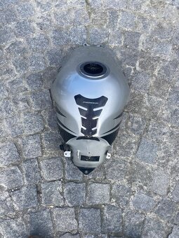 Kawasaki zzr 600 na dily - 5