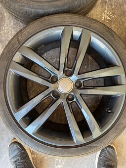 Audi alu kola r18 + guma 225x40 letní - 5