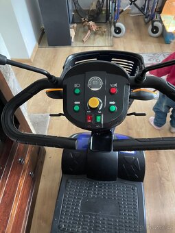 Prodám čtyřkolový invalidní elektrický vozík LPN Malux+ - 5