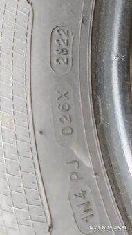 KLEBER 225/65R16C -8mm-DOT 2822 - 5