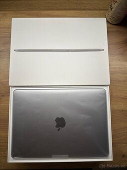 Macbook 12" , 2017 , 8/256 GB - 5