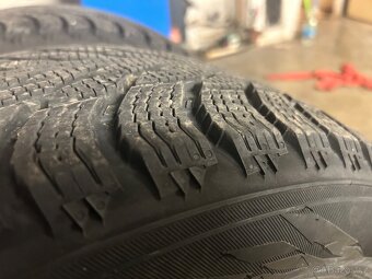 Zimní pneu 235/55 r18 - 5