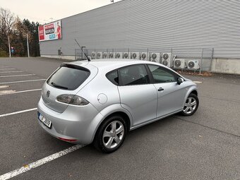 SEAT LEON 1,4 16V 63kW rok 2008 - Nové STK - Pěkný Stav - 5