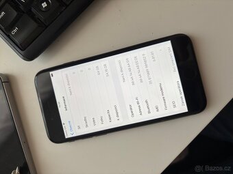 Apple iPhone 8 64GB - 5