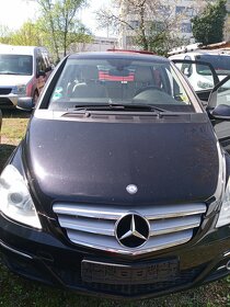 Mercedes Benz B - 5
