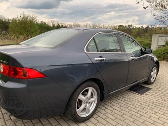 Honda Accord 2.0 i Vtec 114kW - 5