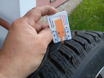 Prodám celou sadu kol s pneu zimní 225/50 R 17 98 V - 5