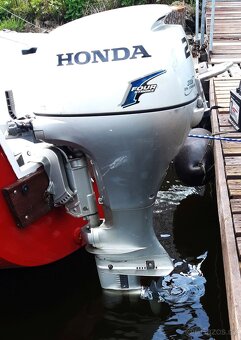 LODNÍ MOTOR HONDA 20D - 5