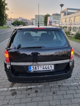 Opel Astra H 1.7 cdti 2008r - 5