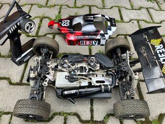 RC Buggy 1:8 reely na díly / zprovoznění - 5