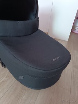 Cybex korbička a autosedačka - 5