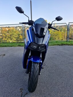 Horwin SK3 - předváděcí skútr - 5