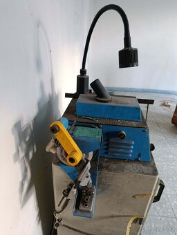 G.I.K. TWO  profesionální bruska na nože, nůžky - 5