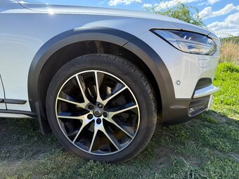 Prodám Volvo V90 CrossCountry, nejvyšší výbava - 5