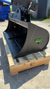 Hydraulická svahovací lžíce MS 03 - 5