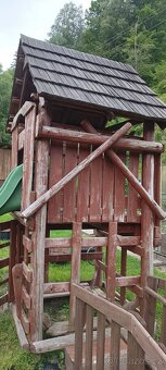 Dětský domeček a skluzavka - 5