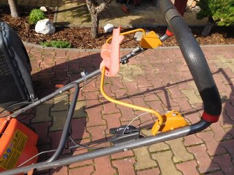 Husqvarna s Pojezdem - 5