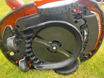 STIHL RMI 632PC robotická sekačka - zachovalá - 5