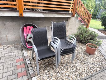 Zahradní stůl a židle - 5