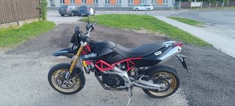 Aprilia Dorsoduro 750 - 5