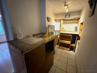 Prodej rodinného domu se zahradou v obci Bošice u Svojšic, 4 - 5