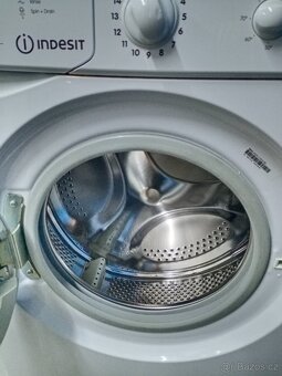 Na prodej pračka Indesit - 5