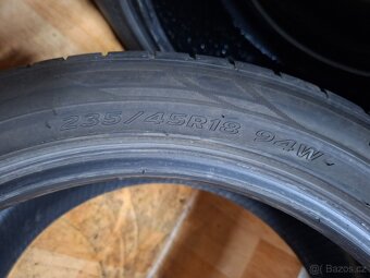 Letní pneu 235/45/18 - 5