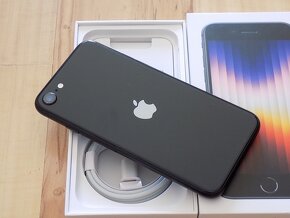APPLE iPhone SE 2022 64GB Black - ZÁRUKA - TOP STAV-97%BAT - 5