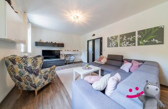 Prodej rodinného domu, dvougenerační 185 m2, pozemek 218 m2 - 5