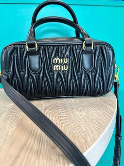 Kožená kabelka MIU MIU - 5