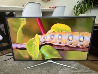 Extrémně tenká SmartTV Samsung 102cm - 5