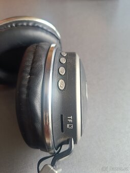 Sluchátka JBL 560BT (replika) - 5